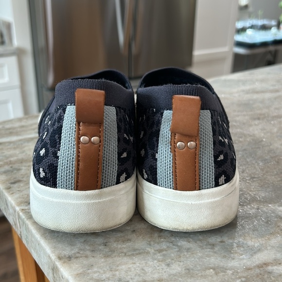 Ryka Hera Slip-On Sneaker leopard print gray,white,black size 9.5M - Picture 5 of 10